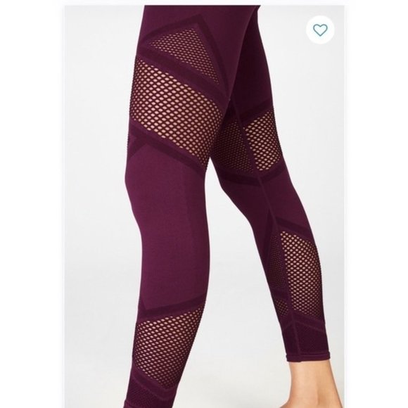 Fabletics Mosaic High Waisted 7/8 Leggings Burgundy Small NWT - Picture 2 of 14